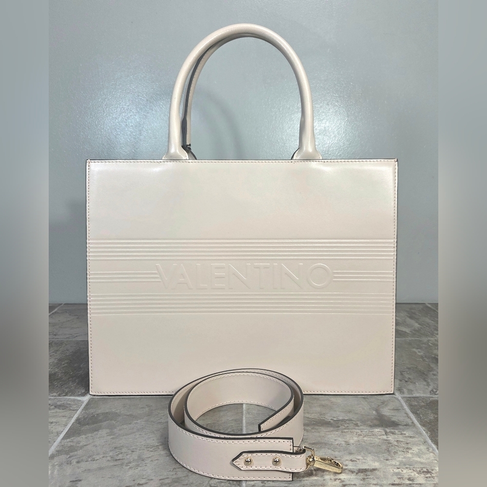 VALENTINO BY MARIO VALENTINO   VICTORIA LAVORO LEATHER TOTE BAG.
